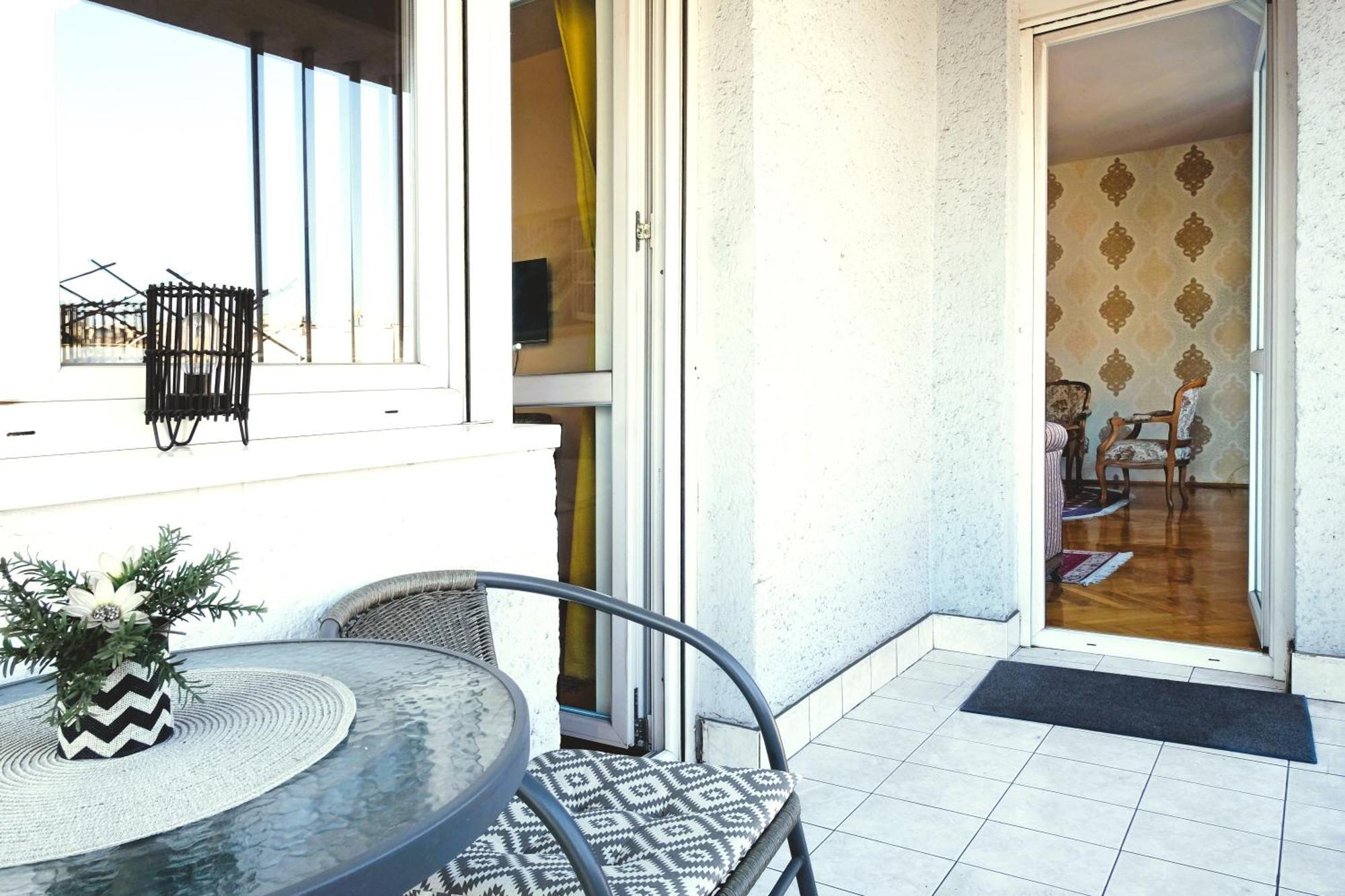 Windows City Apartment ベオグラード エクステリア 写真