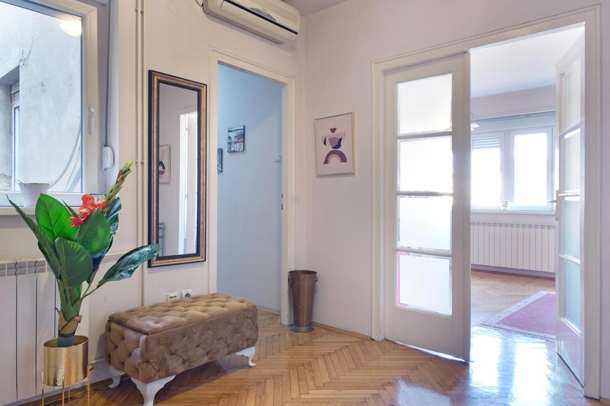 Windows City Apartment ベオグラード エクステリア 写真
